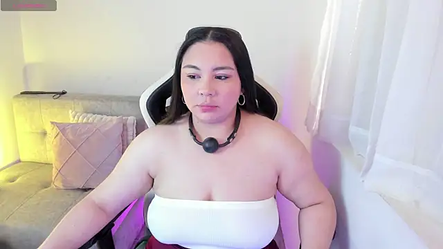 Snapshot of ambar-wells chatting on July 31, 2026, 5:43 pm ambar-wells online show from July 31, 2026, 5:43 pm