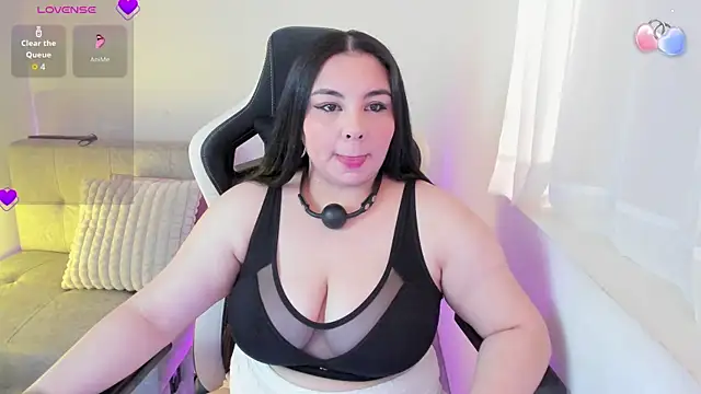 Snapshot of ambar-wells chatting on July 13, 2026, 5:12 pm ambar-wells online show from July 13, 2026, 5:12 pm