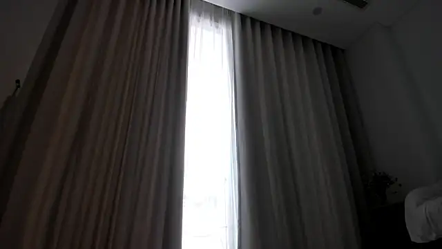 kawaii mia online show from January 8, 2025, 9:42 am