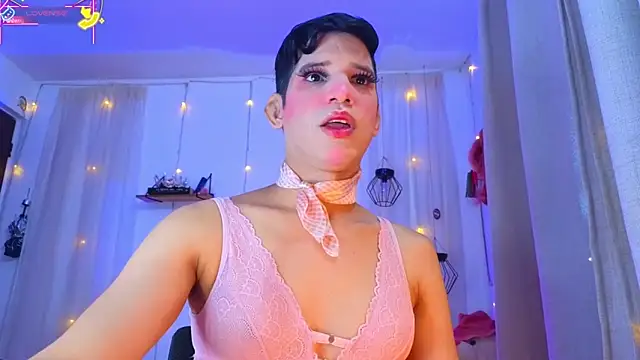 Snapshot of Ariel_Femboy_ chatting on May 6, 2026, 11:20 pm Ariel Femboy online show from May 6, 2026, 11:20 pm