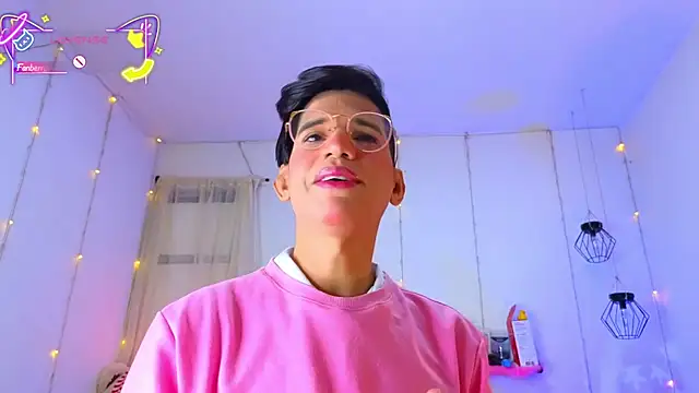 Ariel Femboy  online show from January 7, 2026, 5:12 am