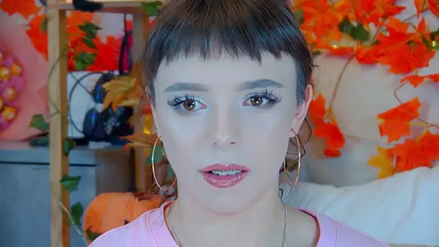 Snapshot of ElisabethDavis chatting on October 13, 2025, 3:13 pm ElisabethDavis online show from October 13, 2025, 3:13 pm