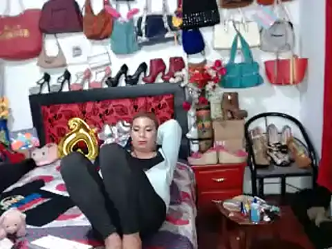 Xiaraa26 online show from March 17, 2025, 10:29 pm