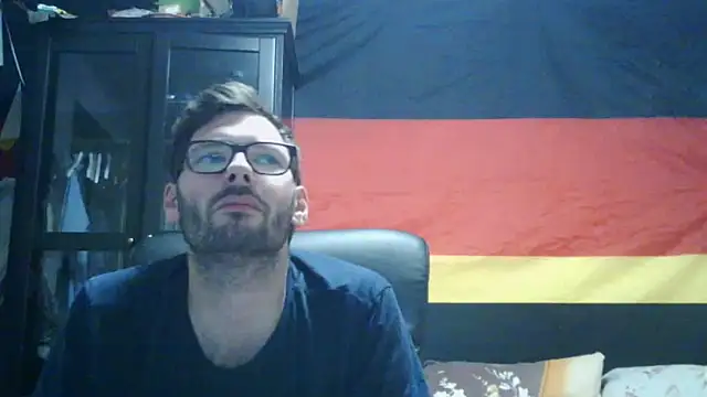 Snapshot of Die-geile-Sau chatting on June 15, 2026, 7:35 pm Die-geile-Sau online show from June 15, 2026, 7:35 pm