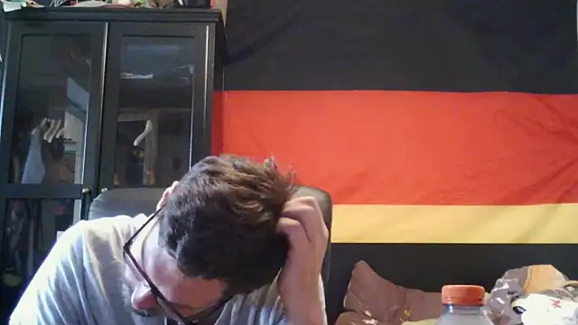 Snapshot of Die-geile-Sau chatting on June 21, 2026, 5:08 pm Die-geile-Sau online show from June 21, 2026, 5:08 pm