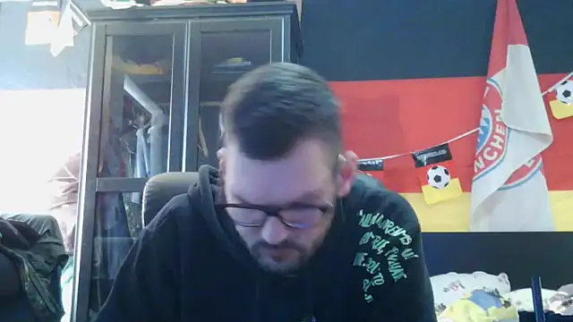 Snapshot of Die-geile-Sau chatting on March 19, 2026, 12:49 pm Die-geile-Sau online show from March 19, 2026, 12:49 pm