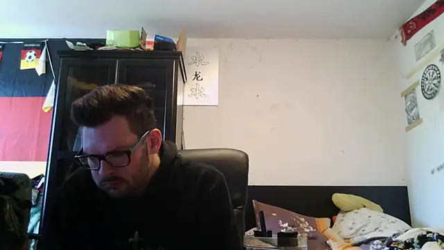 Die-geile-Sau online show from April 28, 2026, 1:59 pm