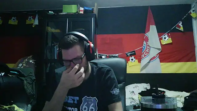 Snapshot of Die-geile-Sau chatting on March 20, 2026, 10:33 pm Die-geile-Sau online show from March 20, 2026, 10:33 pm