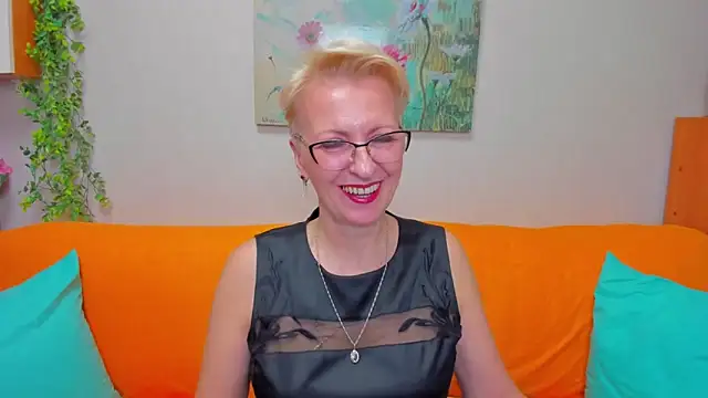 Snapshot of iamyourdream89 chatting on March 14, 2026, 1:06 pm iamyourdream89 online show from March 14, 2026, 1:06 pm