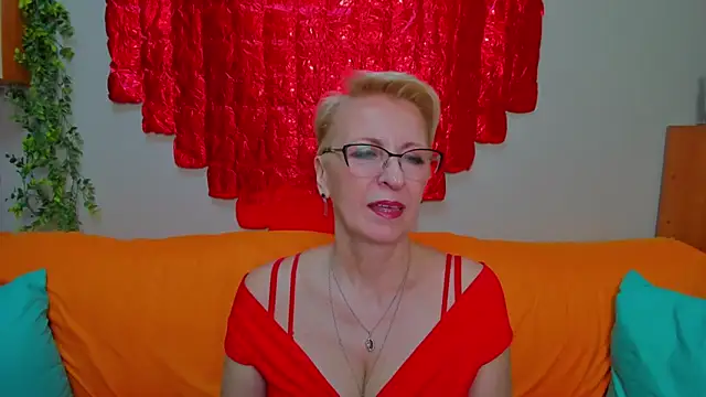 Snapshot of iamyourdream89 chatting on March 3, 2026, 2:57 pm iamyourdream89 online show from March 3, 2026, 2:57 pm