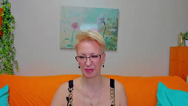 Snapshot of iamyourdream89 chatting on March 17, 2026, 2:42 pm iamyourdream89 online show from March 17, 2026, 2:42 pm