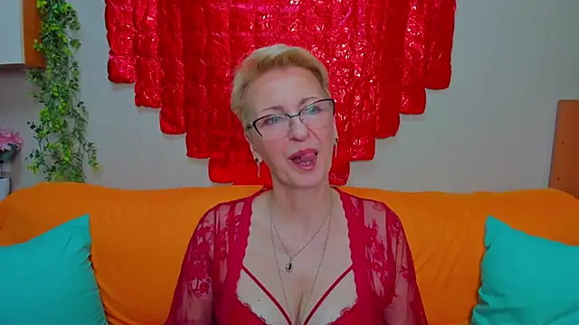 Snapshot of iamyourdream89 chatting on February 25, 2026, 10:26 am iamyourdream89 online show from February 25, 2026, 10:26 am