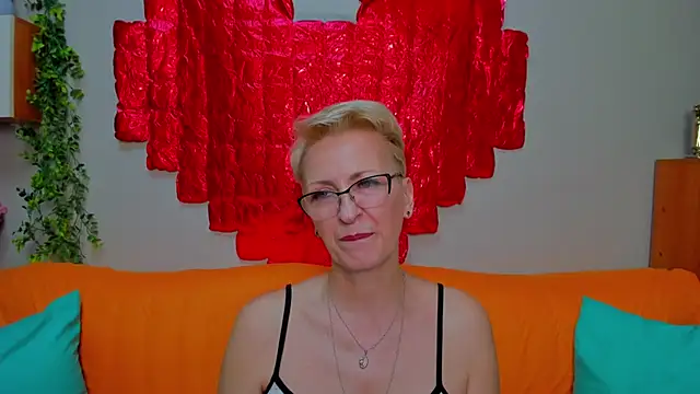 Snapshot of iamyourdream89 chatting on March 10, 2026, 12:20 pm iamyourdream89 online show from March 10, 2026, 12:20 pm