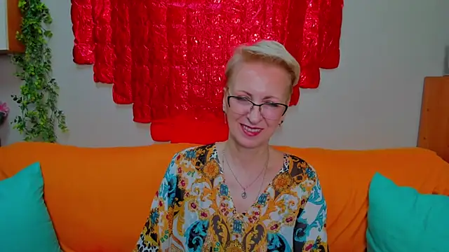 Snapshot of iamyourdream89 chatting on March 1, 2026, 10:04 am iamyourdream89 online show from March 1, 2026, 10:04 am