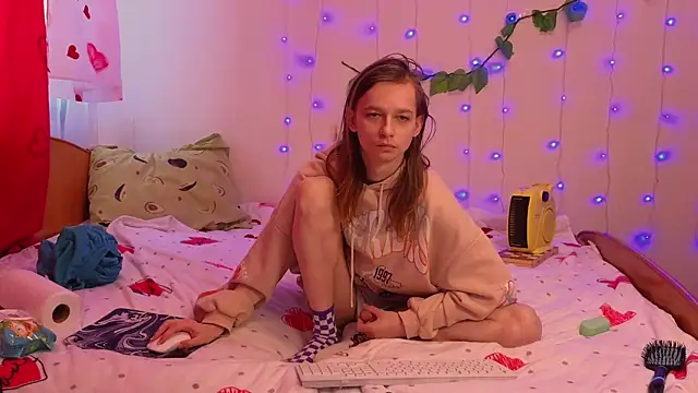 Snapshot of Frank_Fraer chatting on February 16, 2026, 8:35 am Frank Fraer online show from February 16, 2026, 8:35 am