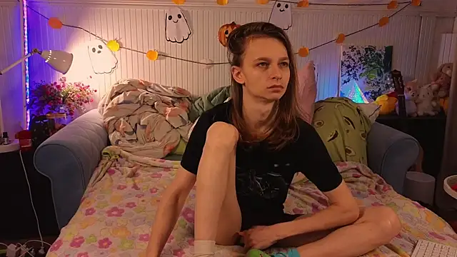 Snapshot of Frank_Fraer chatting on November 11, 2025, 6:14 pm Frank Fraer online show from November 11, 2025, 6:14 pm