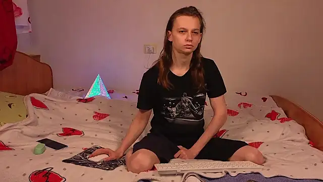 Snapshot of Frank_Fraer chatting on March 15, 2026, 12:06 am Frank Fraer online show from March 15, 2026, 12:06 am