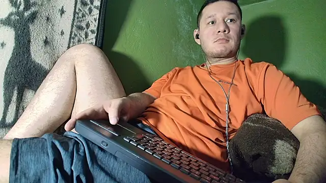 Snapshot of sweet_cock28 chatting on February 26, 2026, 3:39 am sweet cock28 online show from February 26, 2026, 3:39 am