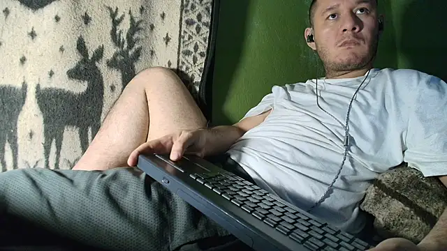 Snapshot of sweet_cock28 chatting on June 14, 2026, 3:19 am sweet cock28 online show from June 14, 2026, 3:19 am