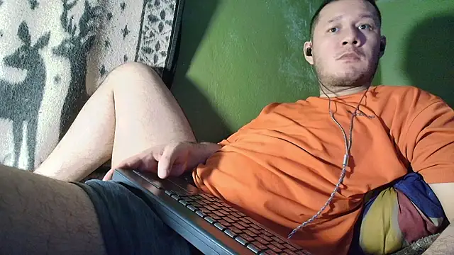 Snapshot of sweet_cock28 chatting on February 22, 2026, 3:42 am sweet cock28 online show from February 22, 2026, 3:42 am