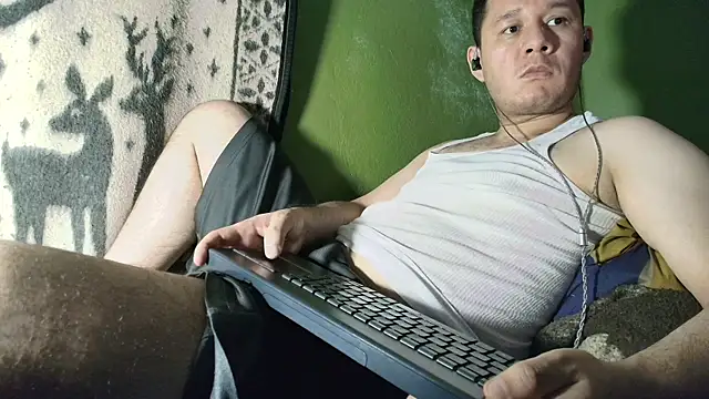 Snapshot of sweet_cock28 chatting on June 2, 2026, 3:06 am sweet cock28 online show from June 2, 2026, 3:06 am
