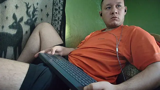 Snapshot of sweet_cock28 chatting on March 11, 2026, 3:39 pm sweet cock28 online show from March 11, 2026, 3:39 pm