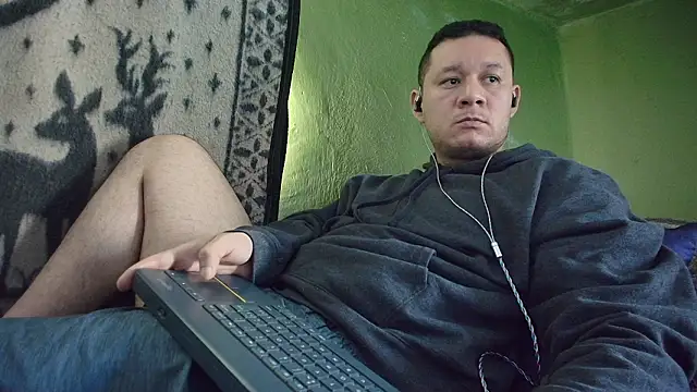 Snapshot of sweet_cock28 chatting on February 24, 2026, 3:24 pm sweet cock28 online show from February 24, 2026, 3:24 pm