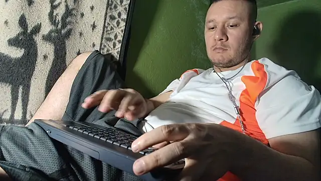 Snapshot of sweet_cock28 chatting on March 7, 2026, 3:35 am sweet cock28 online show from March 7, 2026, 3:35 am