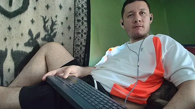 sweet cock28 online show from April 24, 2026, 3:47 pm