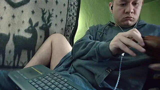 Snapshot of sweet_cock28 chatting on February 23, 2026, 3:12 pm sweet cock28 online show from February 23, 2026, 3:12 pm