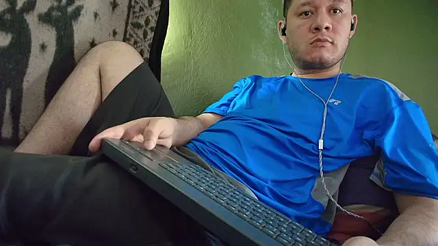 Snapshot of sweet_cock28 chatting on February 27, 2026, 3:23 pm sweet cock28 online show from February 27, 2026, 3:23 pm