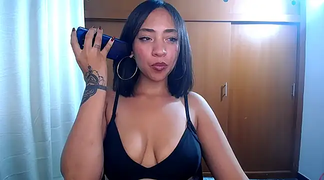 Danna Ross  online show from March 6, 2025, 8:27 pm