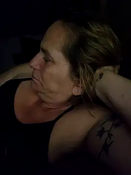 Snapshot of SeductionSilera chatting on March 8, 2026, 11:08 pm SeductionSilera online show from March 8, 2026, 11:08 pm