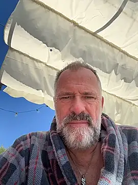 DaddybearVLC online show from March 12, 2026, 11:03 am