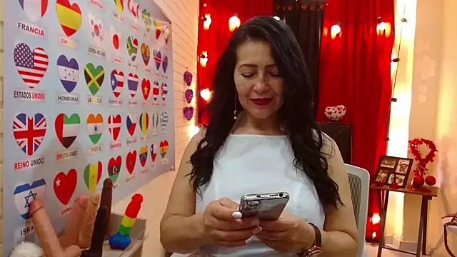 Sarah teiku online show from February 18, 2025, 6:47 pm