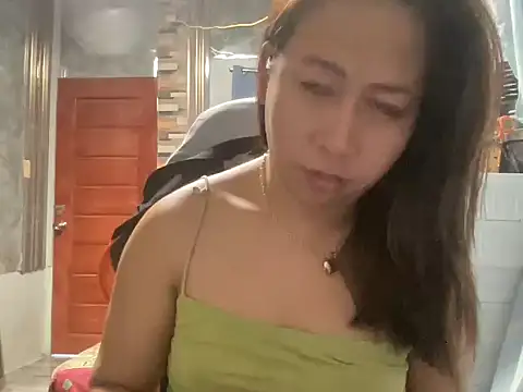 Snapshot of UrLove_Marga chatting on June 8, 2026, 10:10 pm UrLove Marga online show from June 8, 2026, 10:10 pm