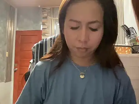Snapshot of UrLove_Marga chatting on June 19, 2026, 11:09 pm UrLove Marga online show from June 19, 2026, 11:09 pm