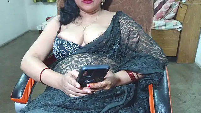 Cute Mahi22 online show from September 13, 2025, 7:19 am