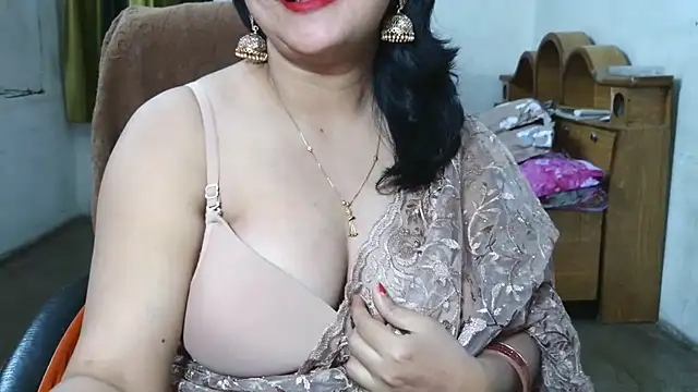 Snapshot of Cute_Mahi22 chatting on July 12, 2026, 7:09 am Cute Mahi22 online show from July 12, 2026, 7:09 am