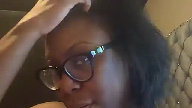 Snapshot of TrueeFantasee chatting on October 27, 2025, 5:58 pm TrueeFantasee online show from October 27, 2025, 5:58 pm