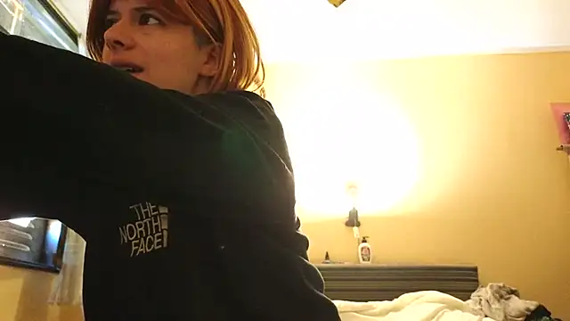 Carlafoxxx online show from March 10, 2026, 11:25 am