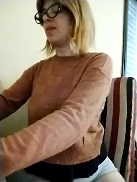 Carlafoxxx online show from March 25, 2026, 11:42 am