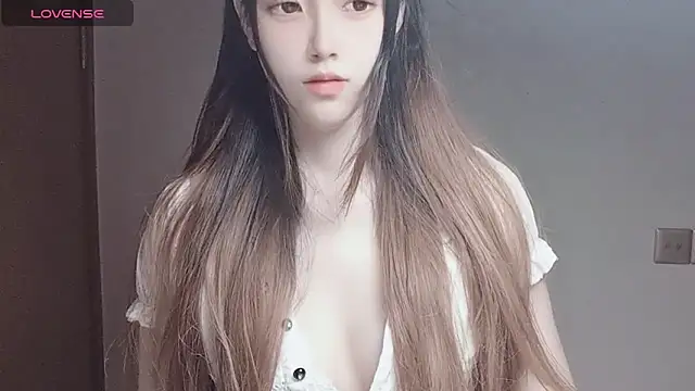 Snapshot of VaerySaenz chatting on November 11, 2025, 3:07 pm VaerySaenz online show from November 11, 2025, 3:07 pm