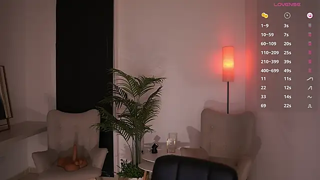 KendallRiseX online show from March 8, 2025, 2:19 pm