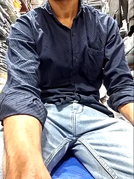 Snapshot of Samuel_0777 chatting on November 19, 2025, 8:36 am Samuel 0777 online show from November 19, 2025, 8:36 am