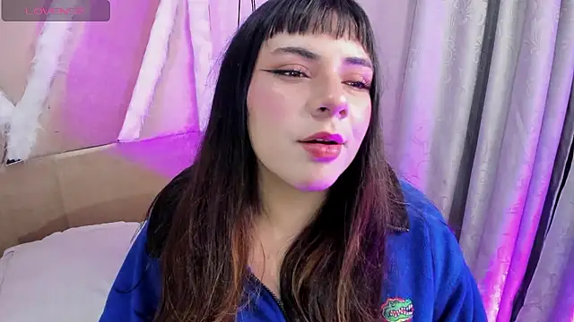 xhinata hyugax online show from January 9, 2026, 12:06 am