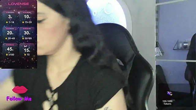 Snapshot of natasha_logan_ chatting on October 14, 2025, 4:02 am natasha logan online show from October 14, 2025, 4:02 am