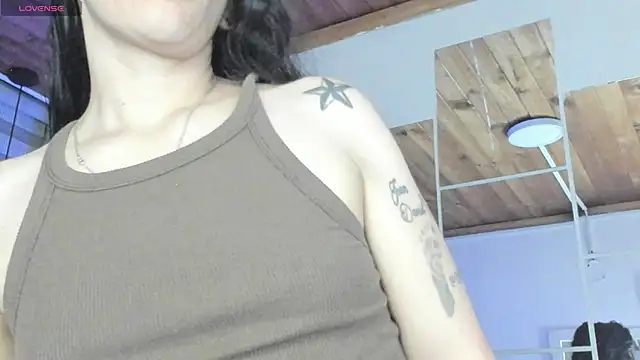 Snapshot of natasha_logan_ chatting on October 10, 2025, 4:02 am natasha logan online show from October 10, 2025, 4:02 am