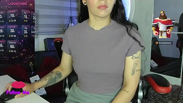 natasha logan  online show from February 3, 2026, 6:40 am