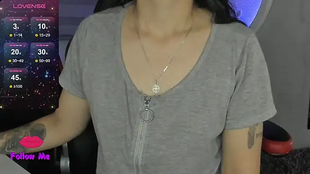 natasha logan  online show from January 12, 2026, 4:08 am